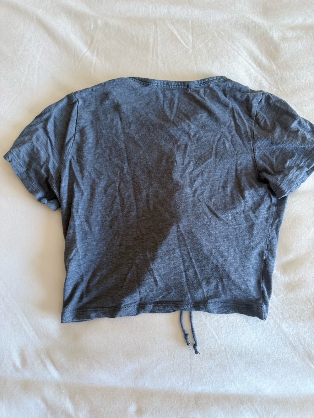 Reference Charcoal Ruched Drawstring Crop Tee - Picture 3 of 3